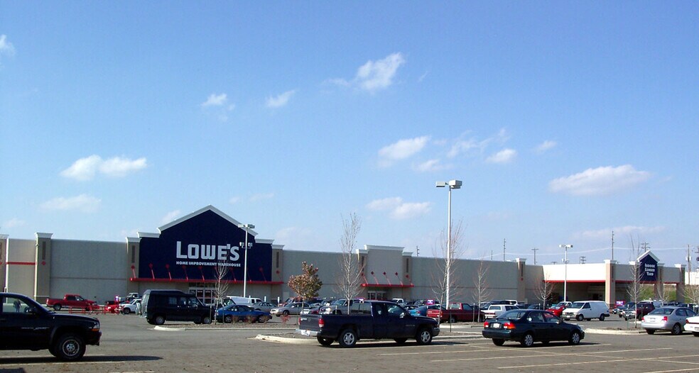 More Photos Of 3735-3907 S High St, Columbus Unknown For Lease