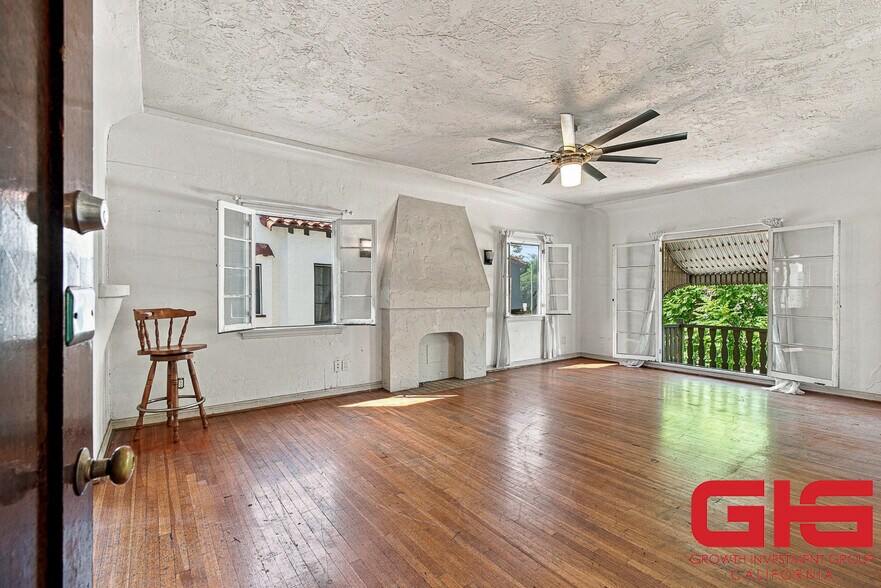 More Photos Of 1118 S Sycamore Ave, Los Angeles Apartments For Sale
