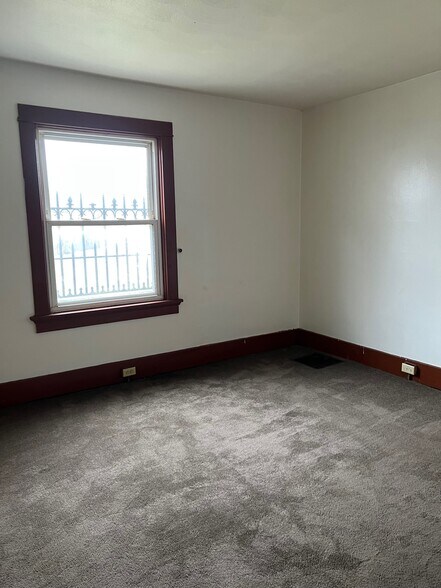 More Photos Of 432 N Gettysburg Ave, Dayton Apartments For Sale