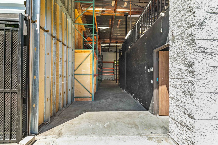 More Photos Of 1767 Standard Ave, Glendale Office For Lease