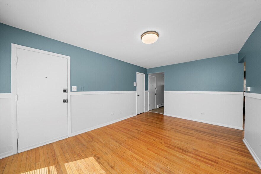 More Photos Of 8917 S Cottage Grove Ave, Chicago Apartments For Sale