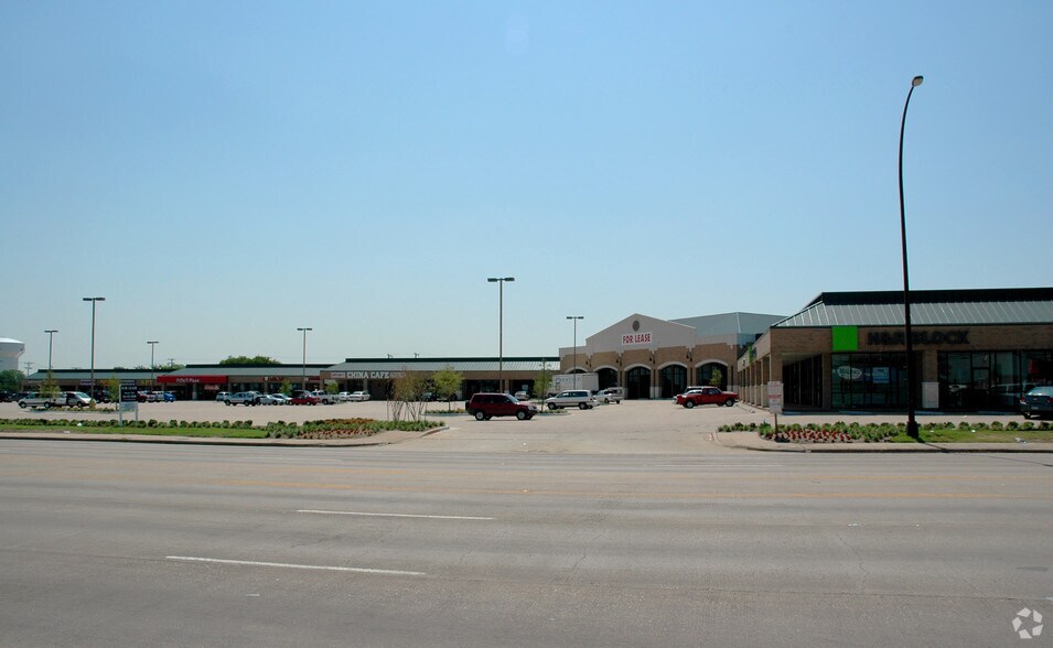 More Photos Of 3415 S Cooper St, Arlington Unknown For Lease