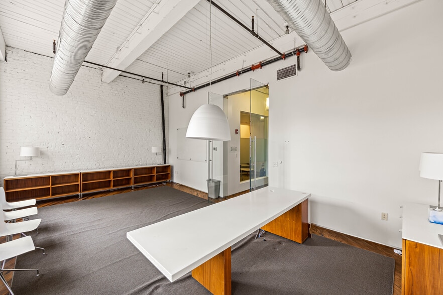 More Photos Of 316-318 E Main St, Charlottesville Office For Lease