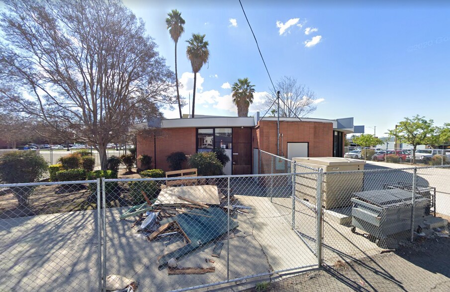 More Photos Of 3711 Central Ave, Riverside Freestanding For Sale