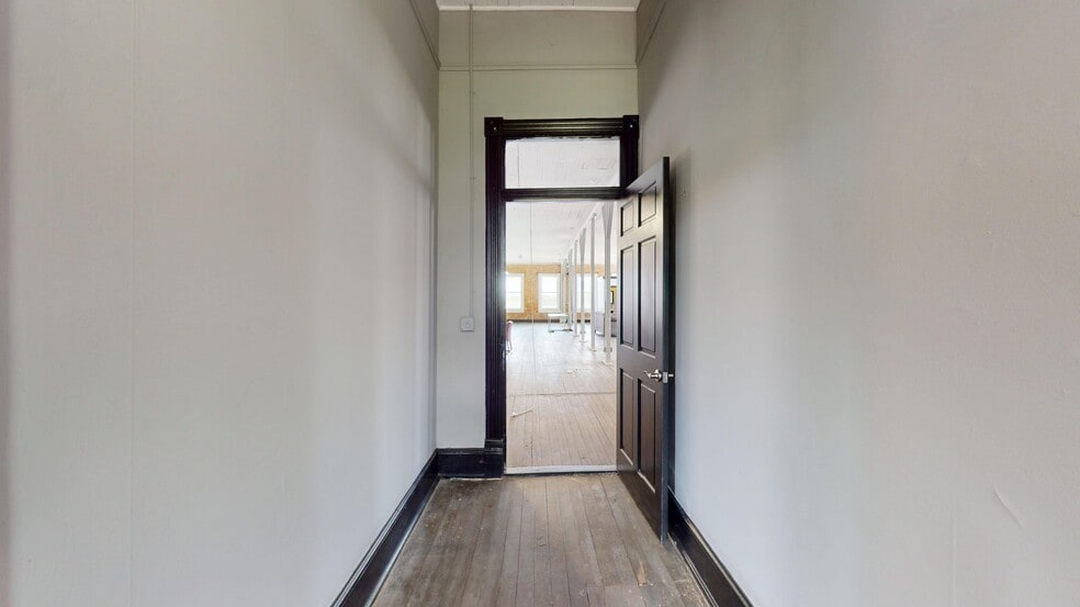 More Photos Of 110 N Broad St, Monroe Storefront Retail Office For Sale