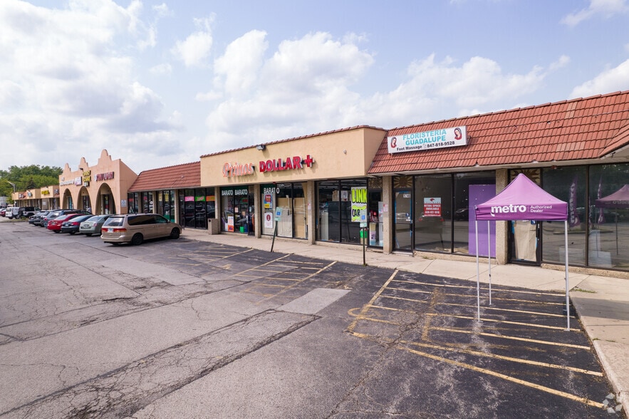 More Photos Of 1736-1790 W Algonquin Rd, Arlington Heights Storefront For Lease