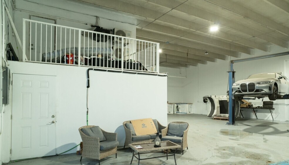 More Photos Of 2313 SW 59th Ave, West Park Auto Repair For Sale