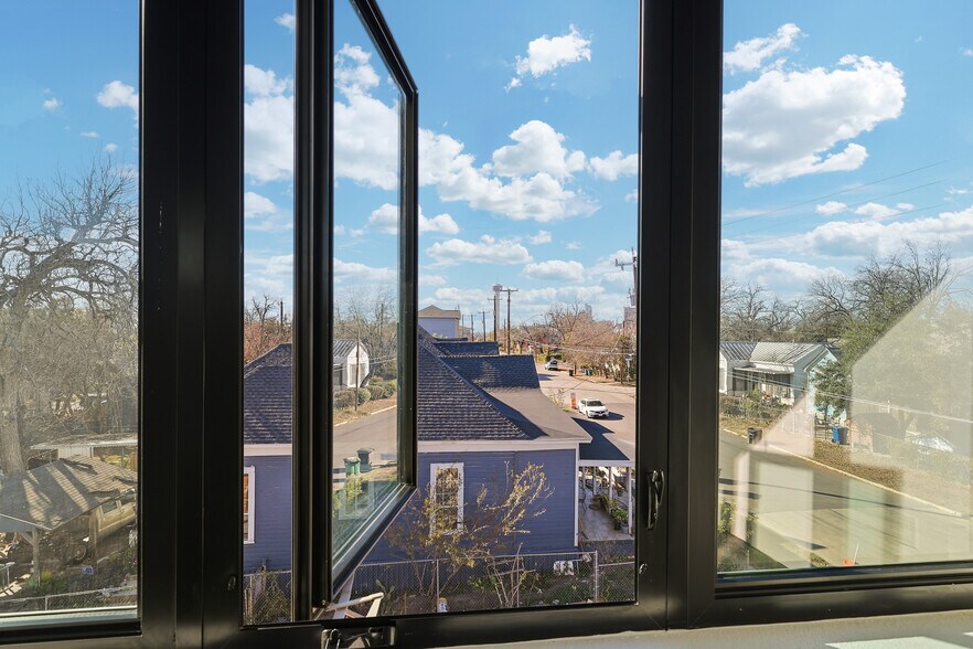 More Photos Of 1512 Wyoming St, San Antonio Apartments For Sale