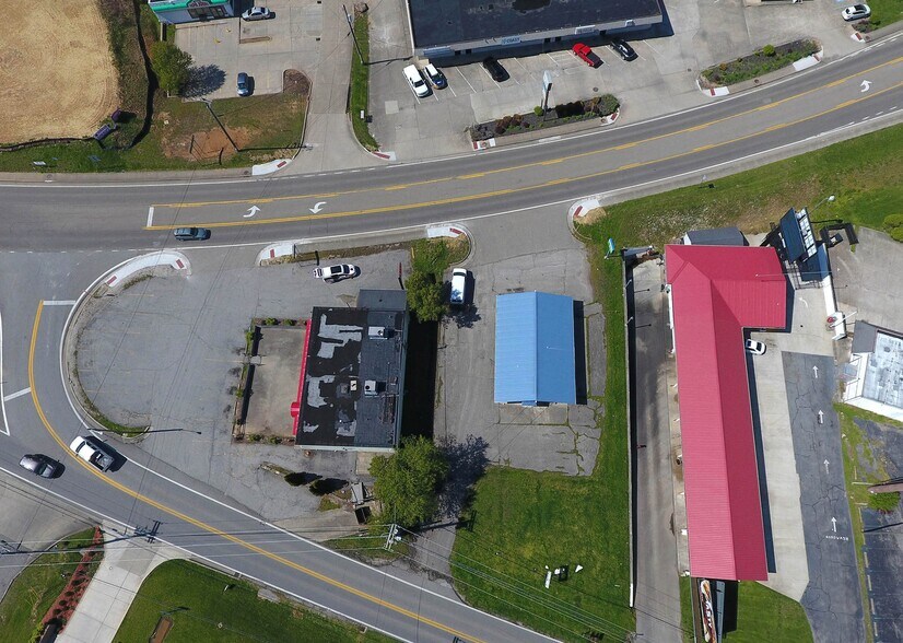 More Photos Of 3980 Teays Valley Rd, Hurricane General Retail For Sale