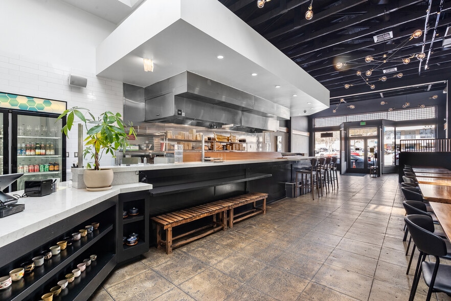 More Photos Of 2144-2146 Colorado Blvd, Los Angeles Restaurant For Sale