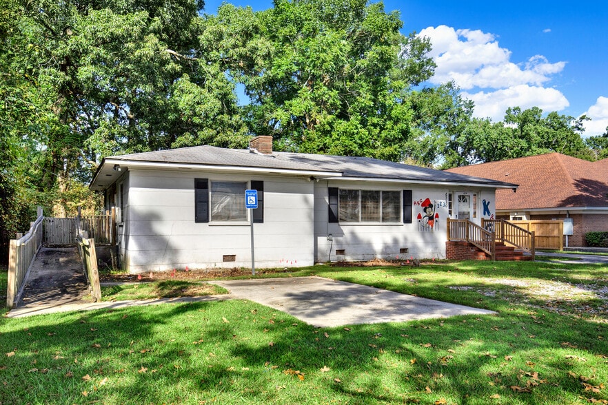 More Photos Of 4710 Augusta Rd, Savannah Flex For Sale