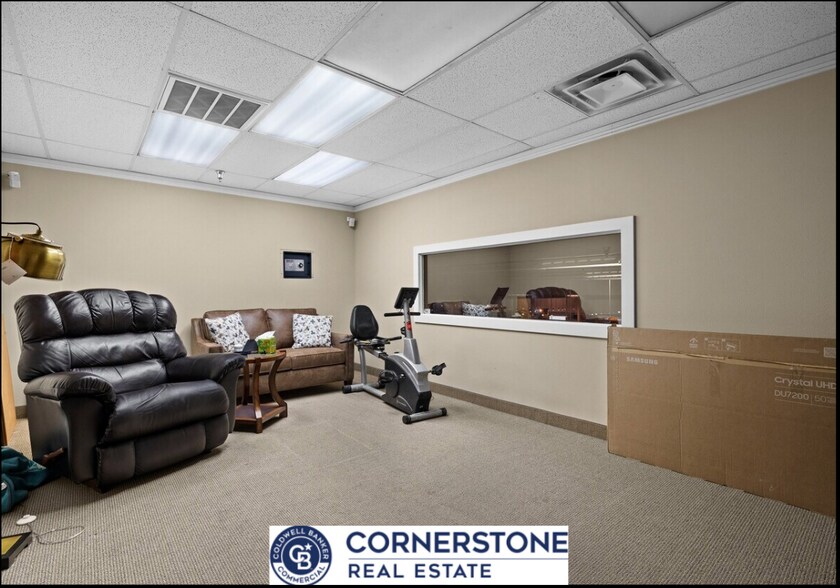 More Photos Of 4075 Cy Ave, Casper General Retail For Sale