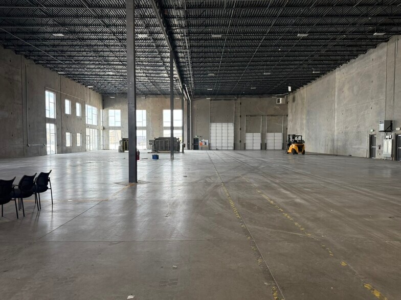 More Photos Of 3437 W Water St, Riverton Industrial For Lease