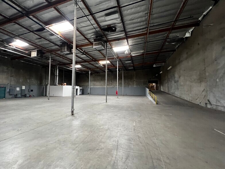 More Photos Of 12432 Foothill Blvd, Sylmar Industrial For Sale