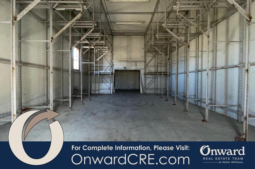 More Photos Of 1037 Industrial Blvd, Hewitt Distribution For Lease