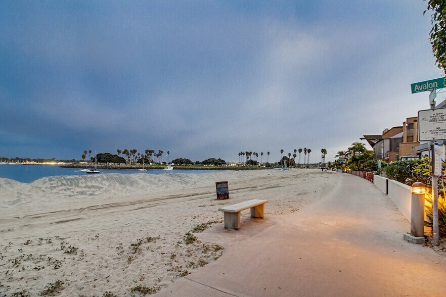 More Photos Of 829 Avalon Ct, San Diego Apartments For Sale