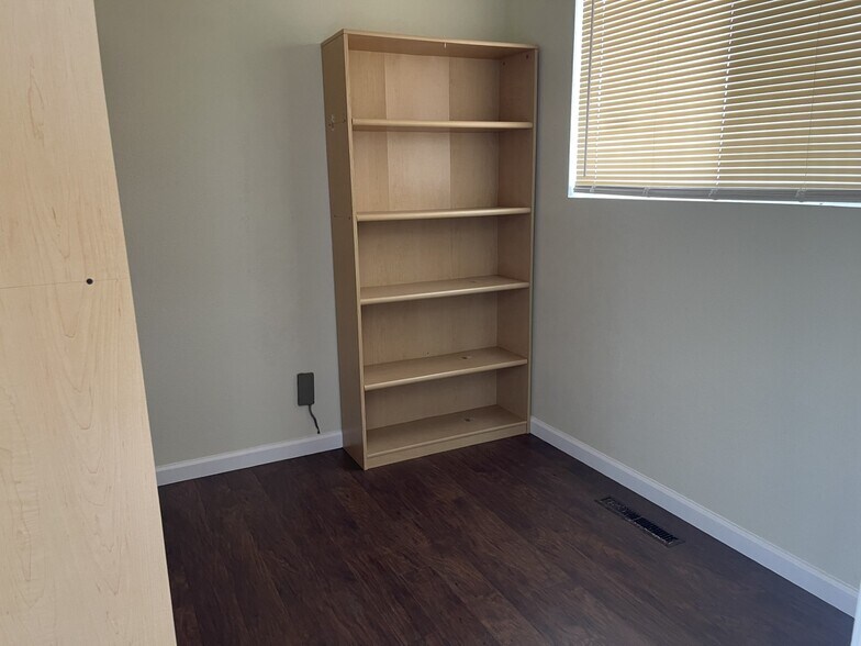 More Photos Of 245 W Cherry Ave, Porterville Medical For Lease
