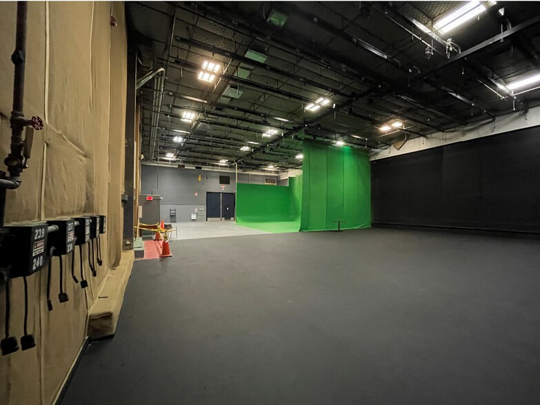 More Photos Of 7355 NW 41st St, Miami Warehouse For Sale