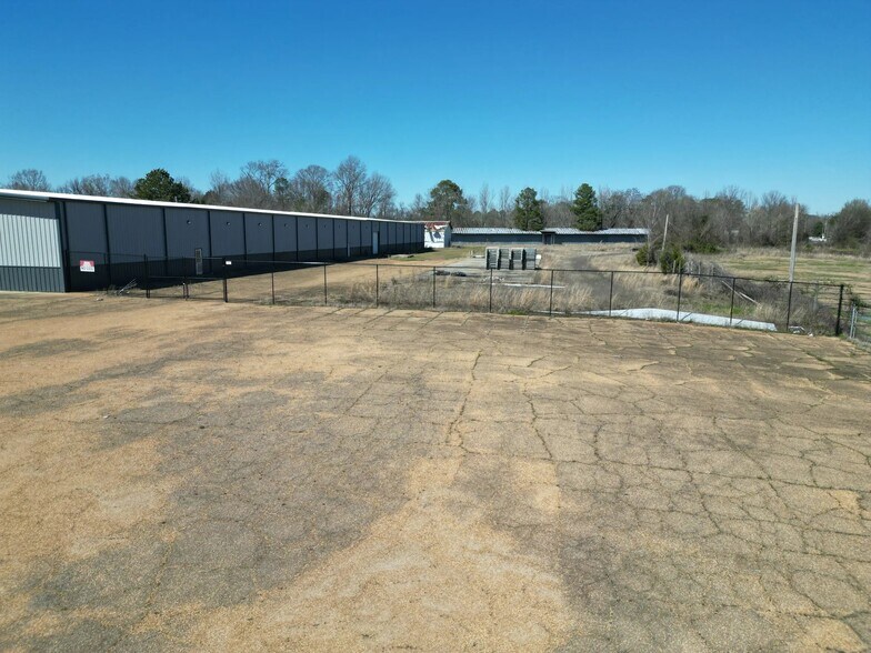More Photos Of 710 Us-80, Flowood Freestanding For Lease