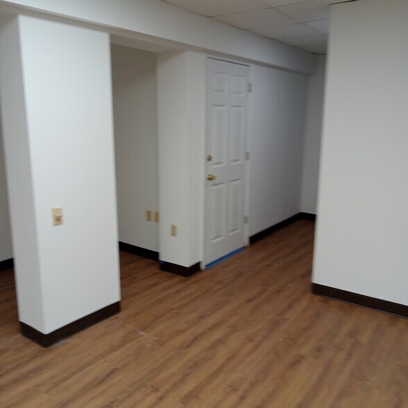 More Photos Of 7616 Investment Ct, Owings Light Distribution For Lease