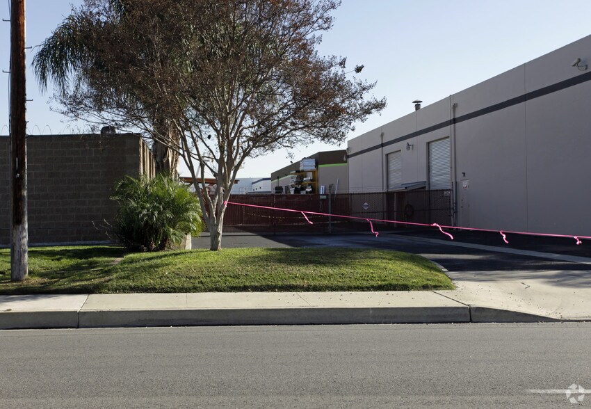 More Photos Of 4560 Carter Ct, Chino Warehouse For Sale