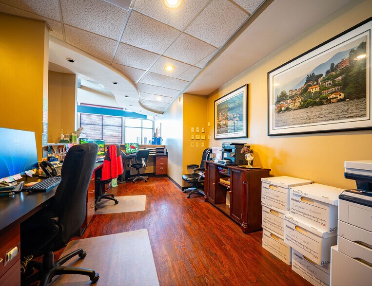More Photos Of 690 Morrison Rd, Columbus Medical For Sale
