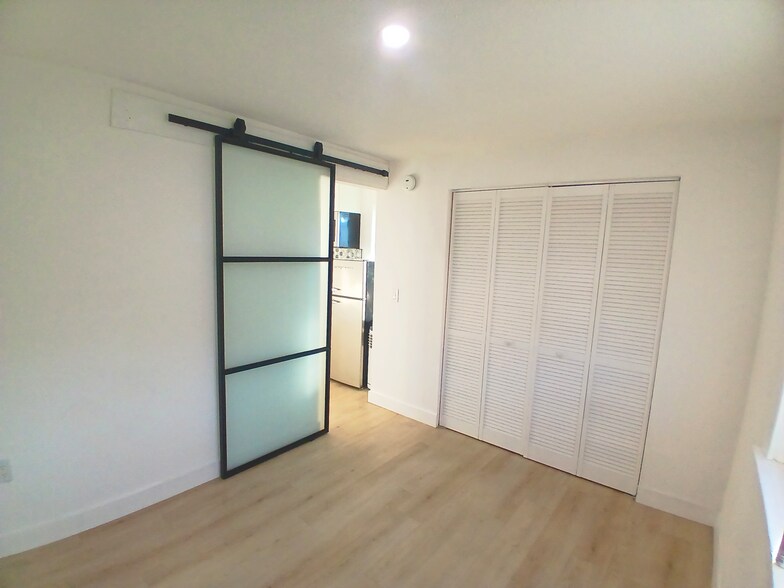 More Photos Of 626 E 3rd St, Santa Ana Apartments For Sale