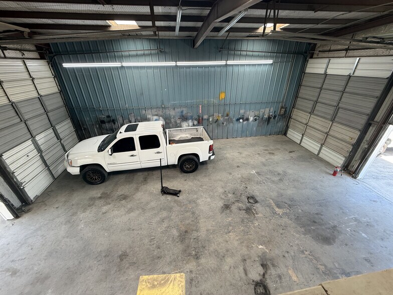 More Photos Of 6604 Topper Rdg, San Antonio Service For Lease