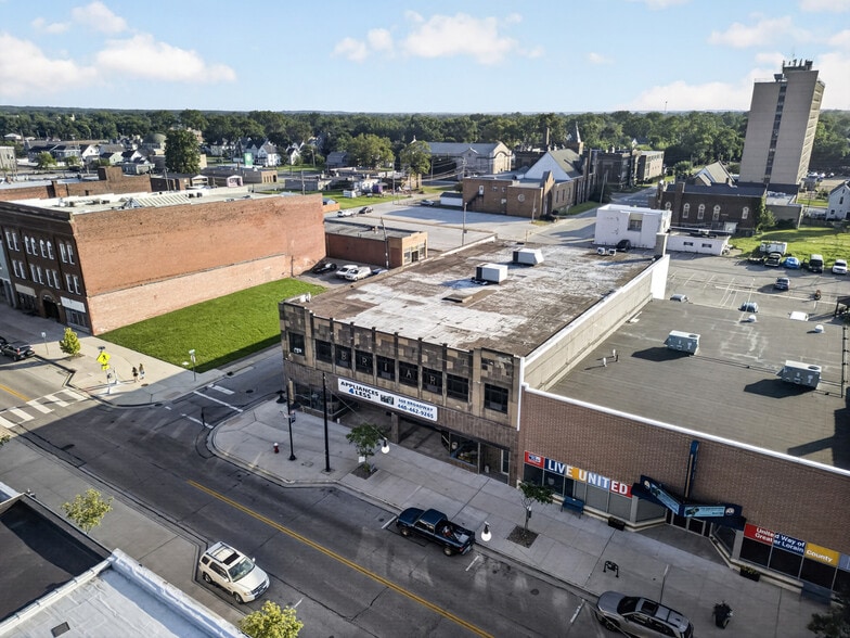 More Photos Of 668 Broadway, Lorain Storefront Retail Office For Sale