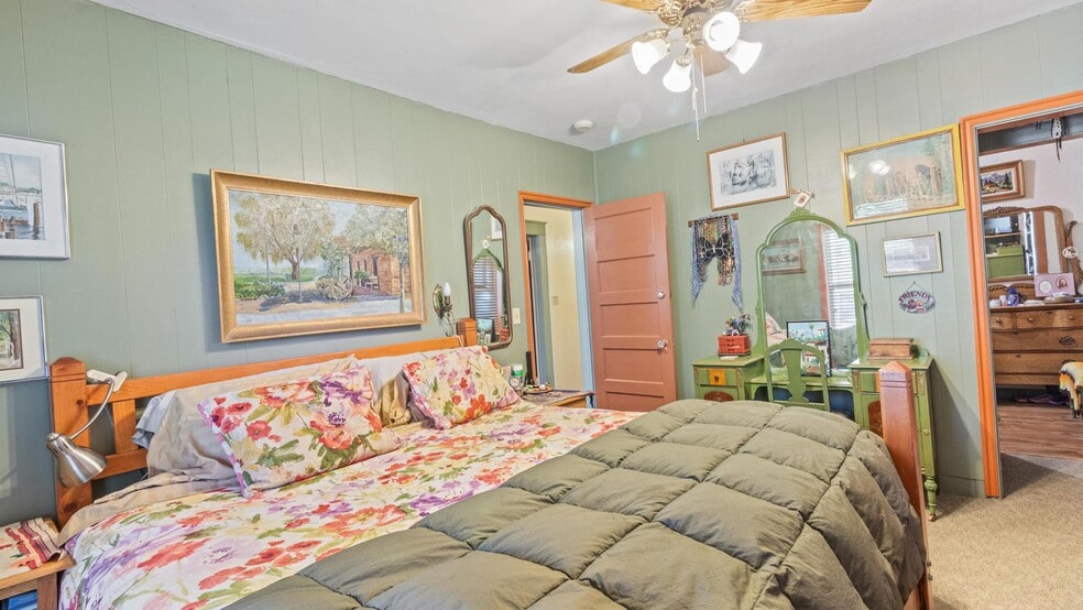 More Photos Of 295 N Main St, Glendale Hospitality For Sale