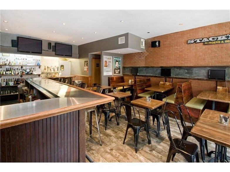 More Photos Of 728 Copeland St, Pittsburgh Freestanding For Lease