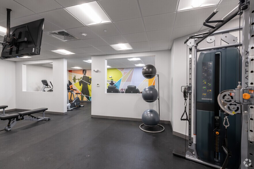 More Photos Of 231 Washington St, Salem Coworking Space