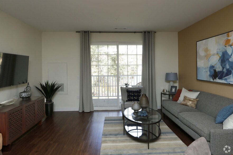 More Photos Of 4 Berry St, North Andover Apartments For Lease