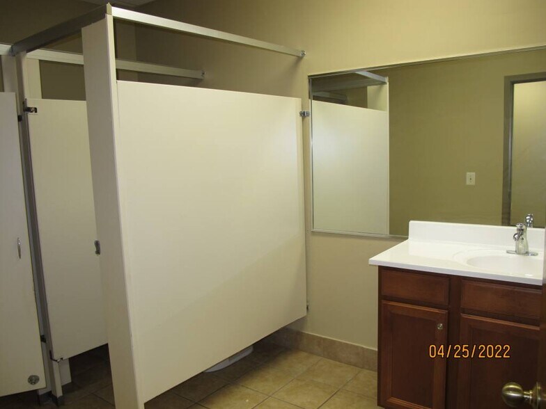 More Photos Of 4502 35th St, Orlando Office Residential For Lease