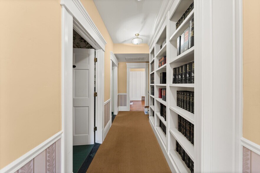 More Photos Of 503 W Palm Dr, Placentia Office Residential For Lease