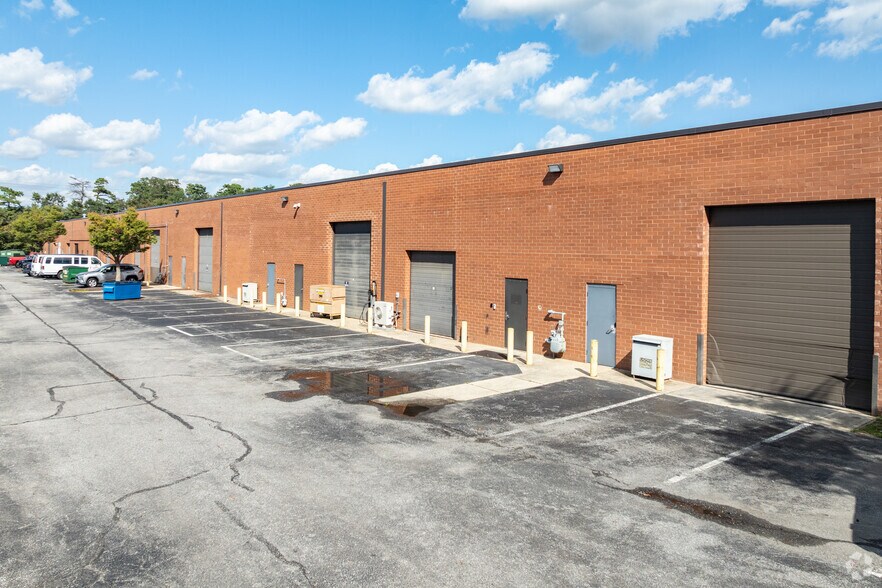 More Photos Of 1360 Blair Dr, Odenton Light Manufacturing For Lease
