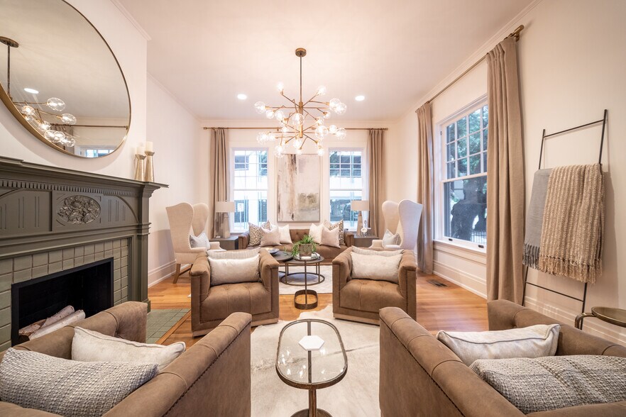 More Photos Of 904 San Antonio St, Austin Office For Lease