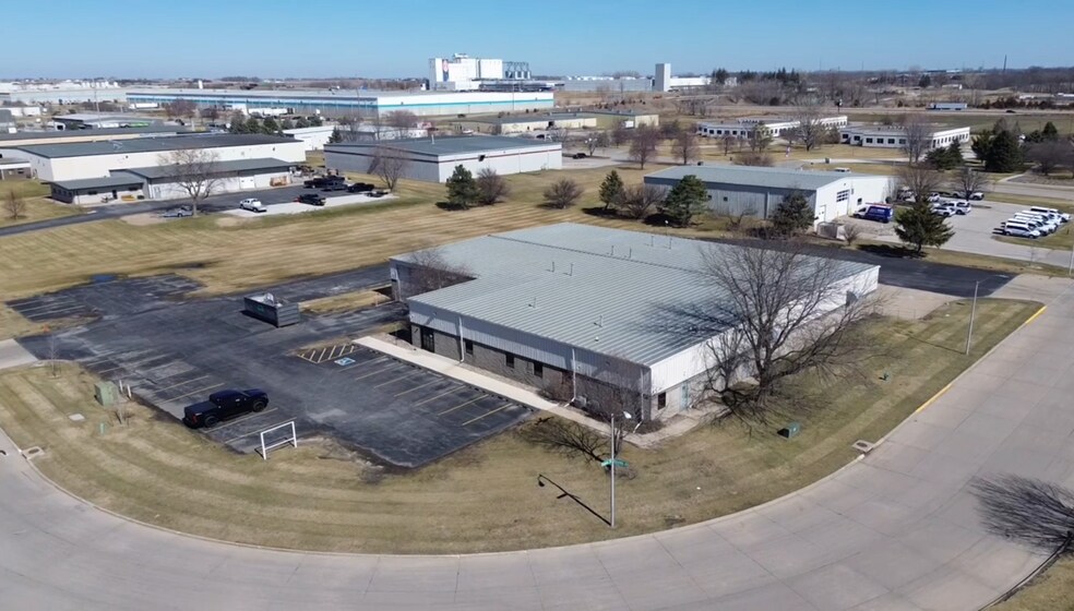 More Photos Of 238 Alexander Ave, Ames Distribution For Lease