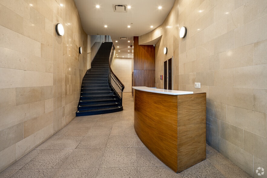 More Photos Of 1825 Park Ave, New York Office For Lease