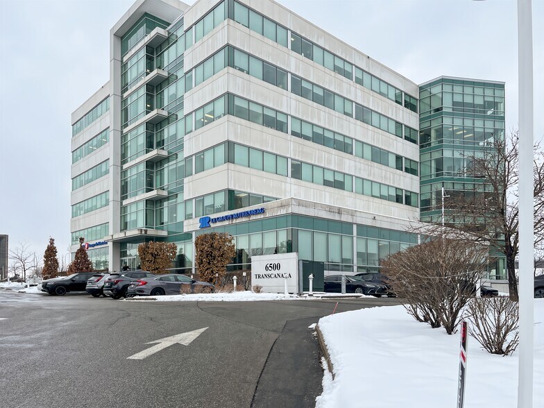 More Photos Of 6500 Rte Transcanadienne, Pointe-claire Coworking Space
