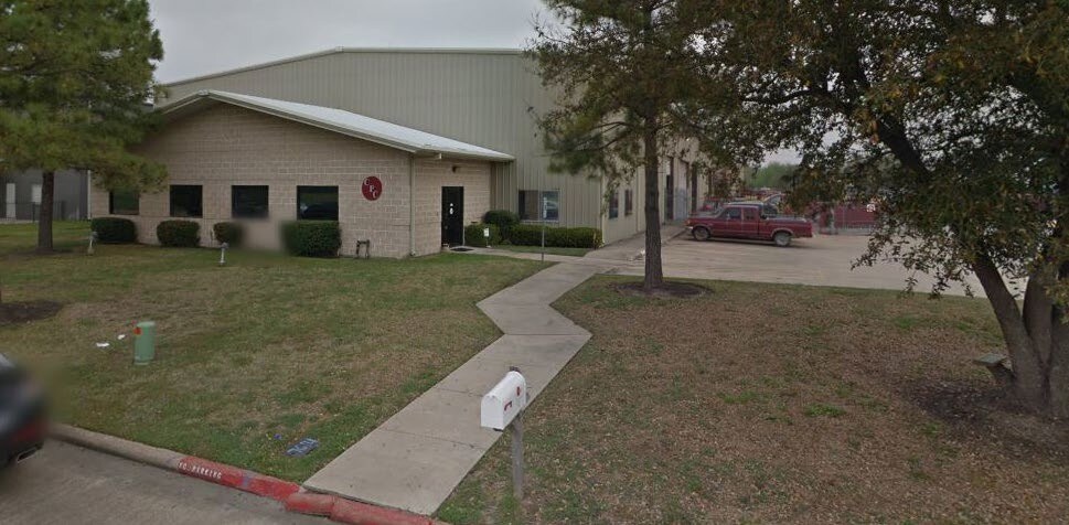 More Photos Of 7614 Bluff Point Dr, Houston Warehouse For Lease