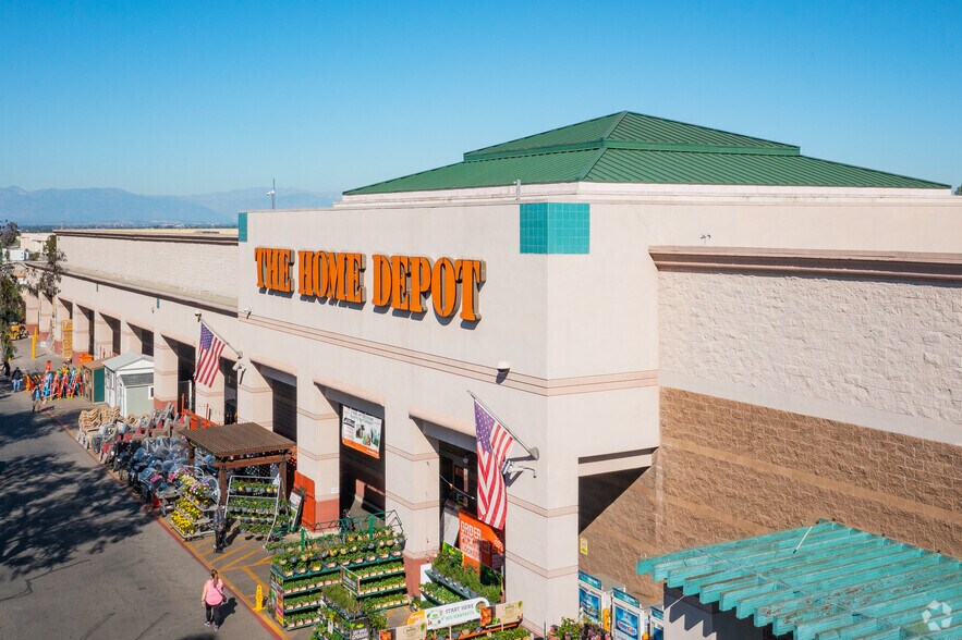 More Photos Of 2150-2172 E Willow St, Signal Hill Unknown For Lease