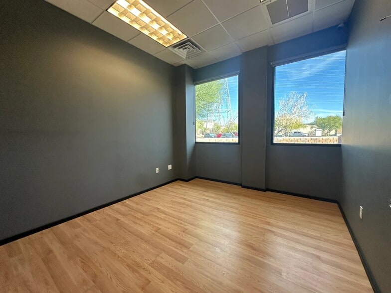 More Photos Of 10643 N Frank Lloyd Wright Blvd, Scottsdale Office For Lease