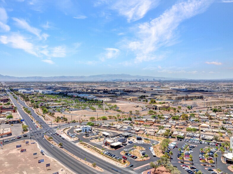 More Photos Of NEC E Lake Mead Pky and N Water St, Henderson Fast Food For Sale