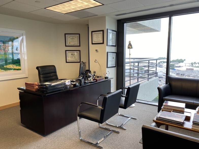 More Photos Of 2665 S Bayshore Dr, Coconut Grove Office For Lease