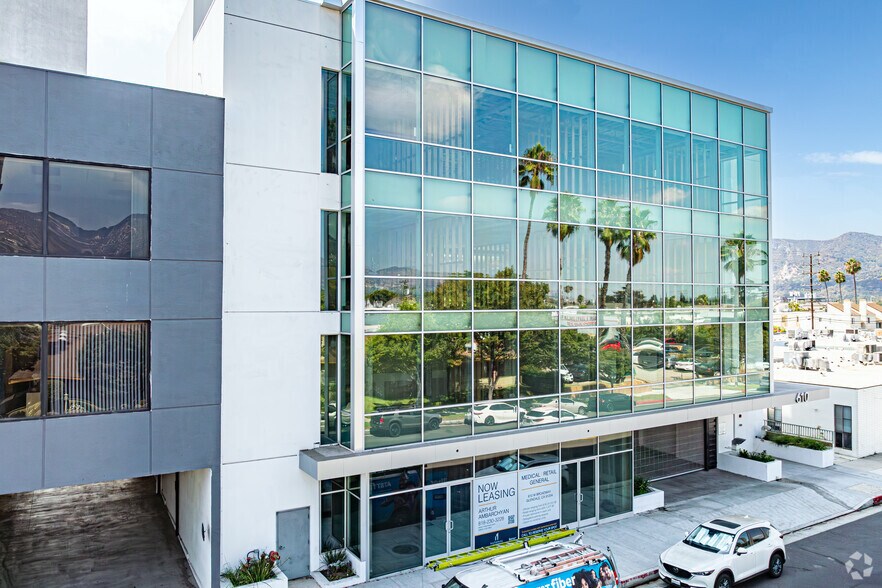 More Photos Of 610 W Broadway, Glendale Medical For Sale