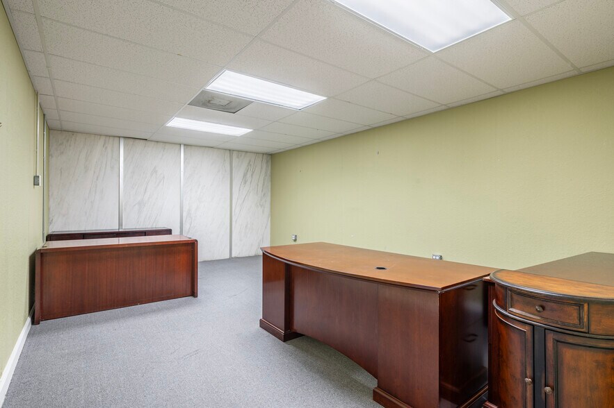 More Photos Of 4211 Video St, Dickinson Office For Sale