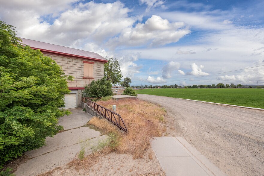 More Photos Of 2155 Paddock Ave, Weiser Office For Sale