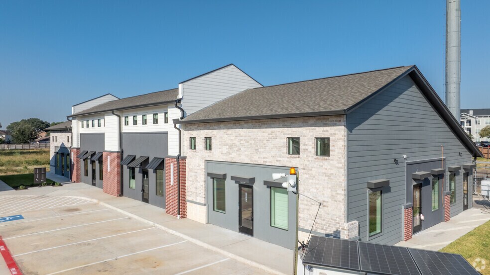 More Photos Of 11606 Westlock Dr, Tomball Medical For Lease