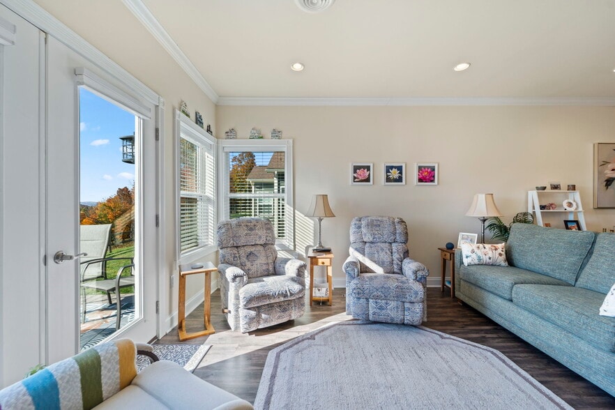 More Photos Of 501 E Franklin St, Endicott Apartments For Sale